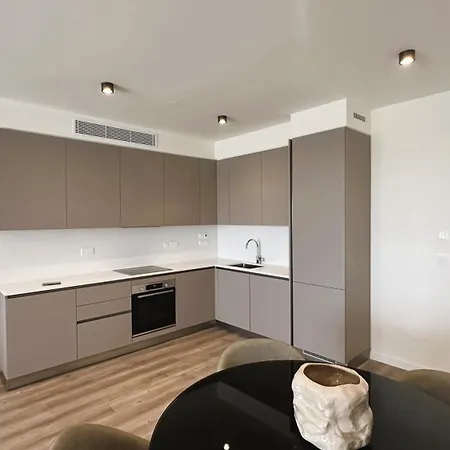 Sunset Gardens - - By Tlv Living דירה לימסול